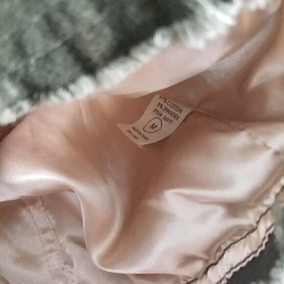 Miss Me Gold Collection Velvet Jacket - Picture 7 of 8